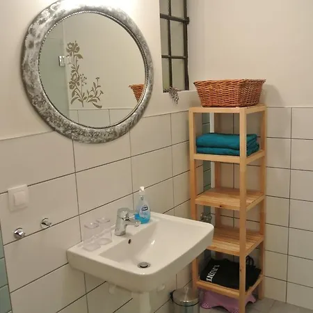 Apartment Ve Dvore Ratiskovice