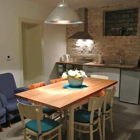 Apartment Ve Dvore Ratiskovice
